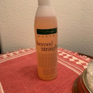 Original Maxius BeyondStraight 8oz
Thermal Humidity Resistant Straightener